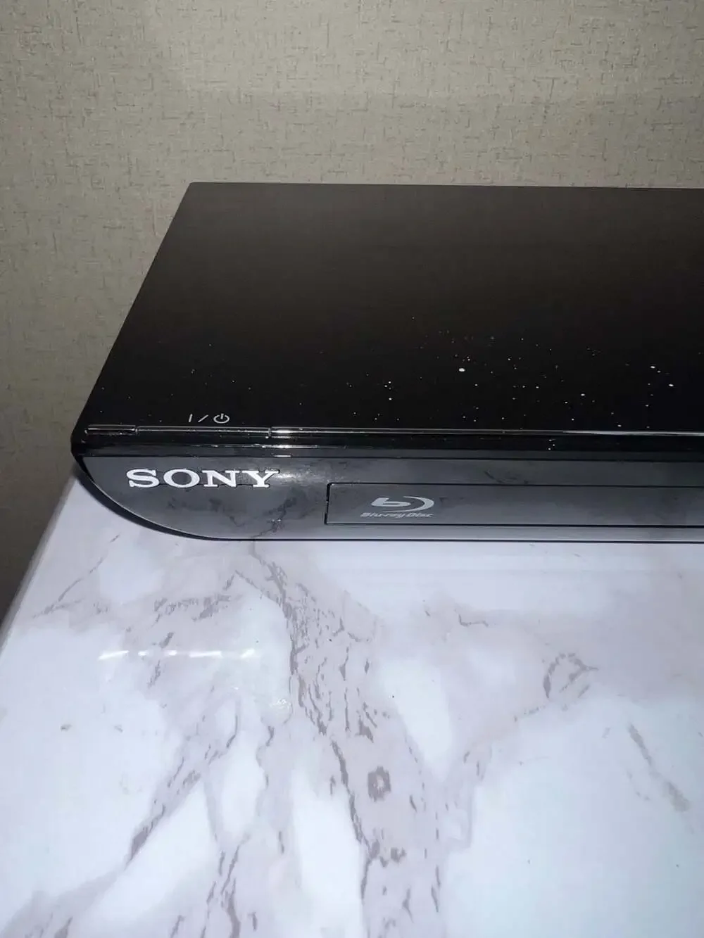 Sony BDP-S590 3D Blu-ray Disc/DVD Player ( No remote)